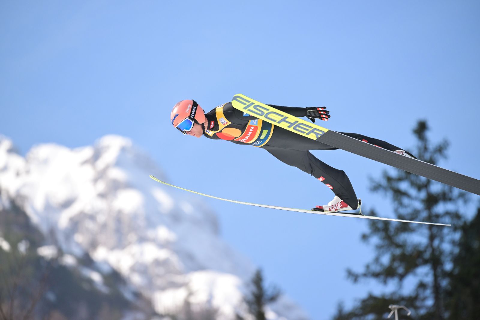 Doczekał się! Mistrz olimpijski po roku wraca do skakania