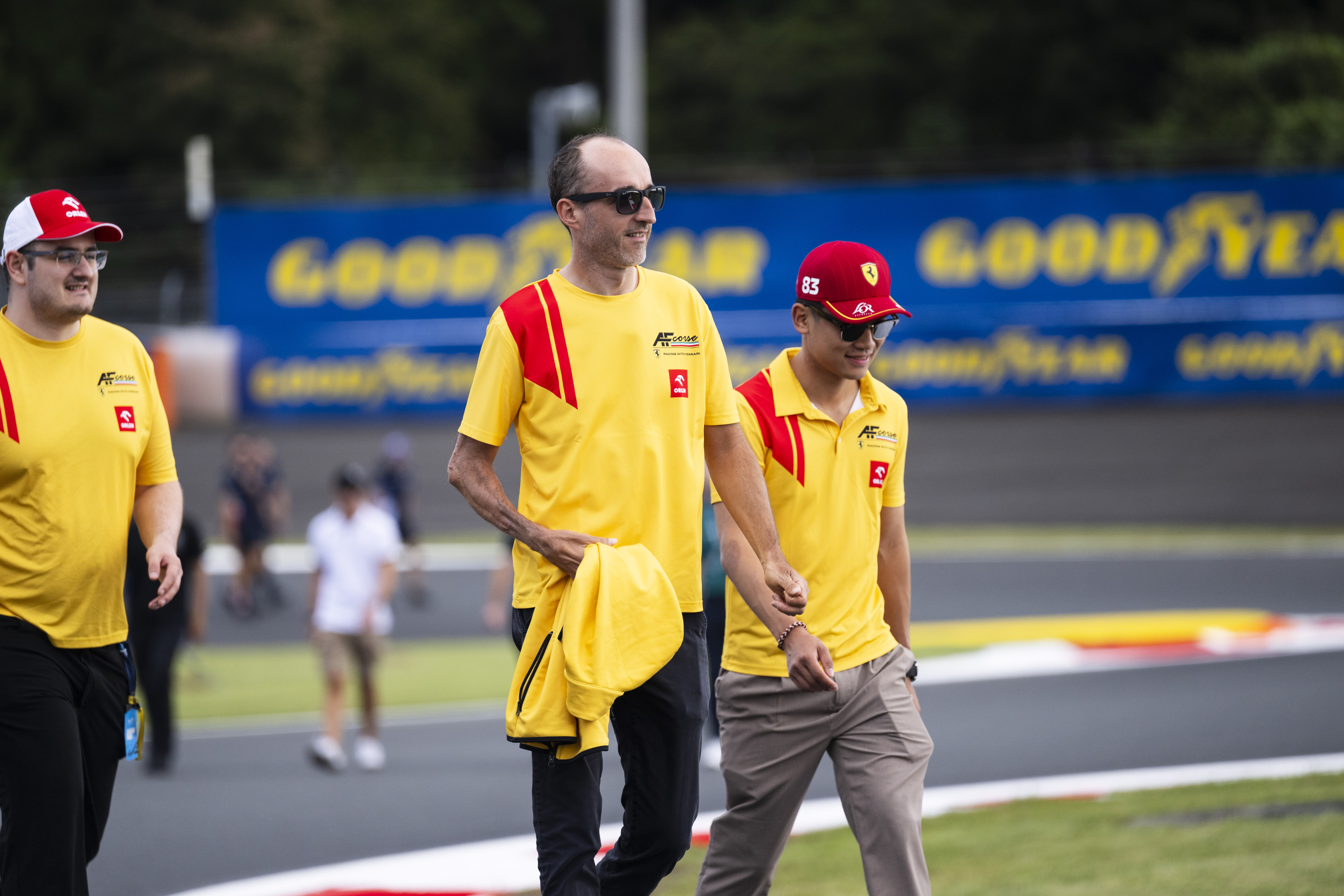 Ferrari nie pozwoli Kubicy zdobyć tytułu? "Kolejny samochód na torze"