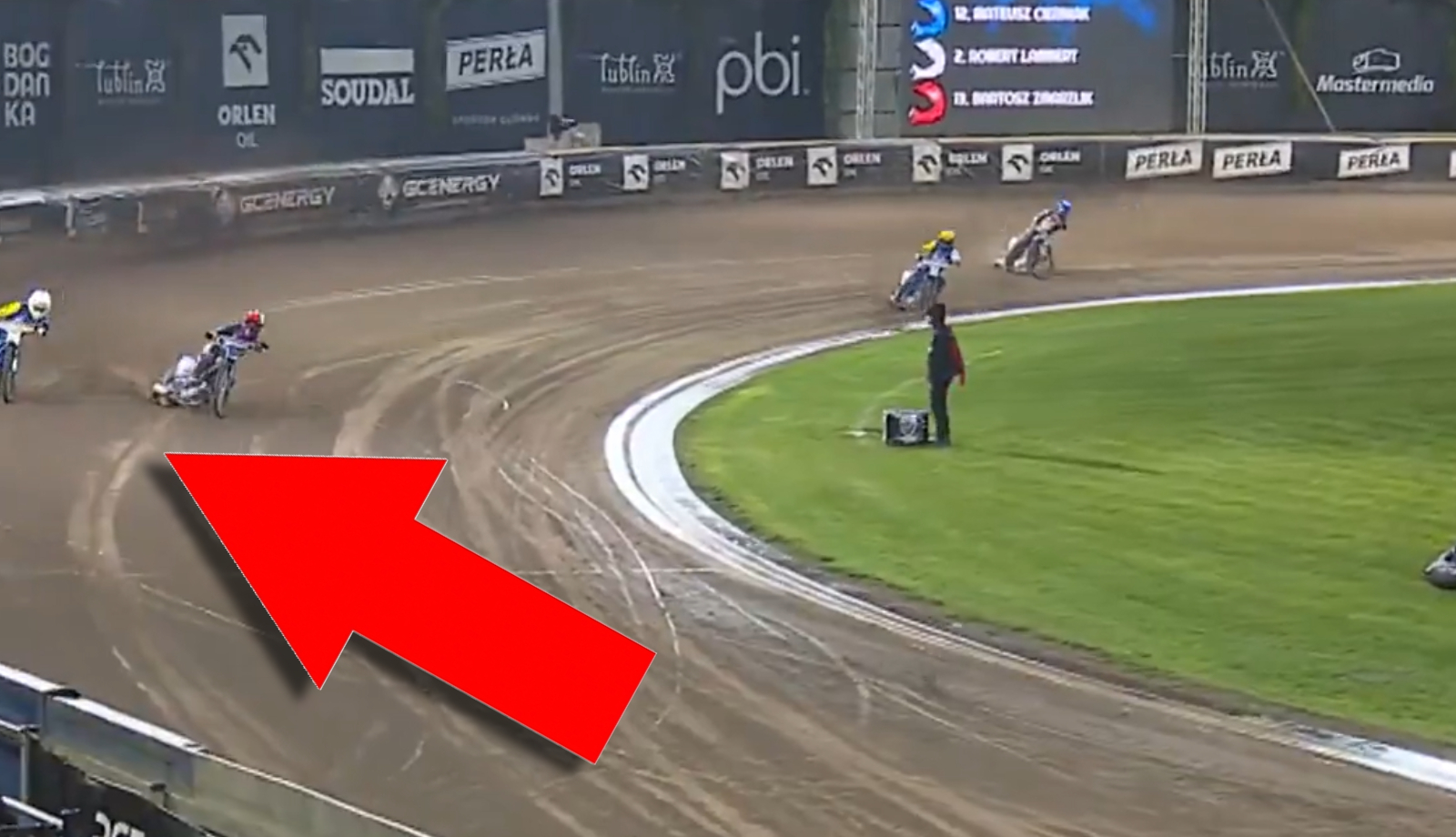 Żużel. Co za bieg w finale PGE Ekstraligi! Lambert lepszy od Zmarzlika!