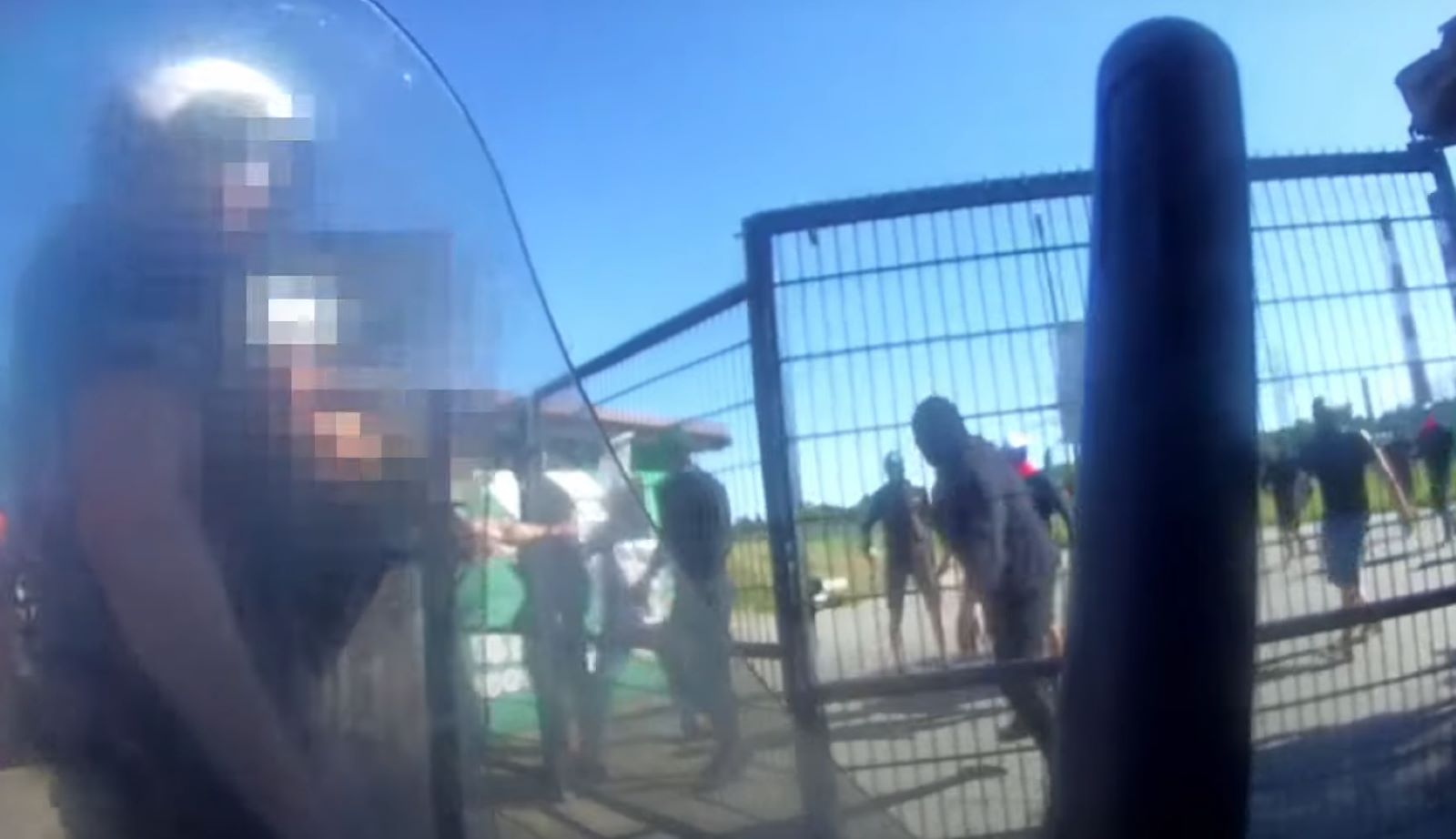 Udaremnili ustawkę 60 pseudokibiców. Policja pokazała nagranie