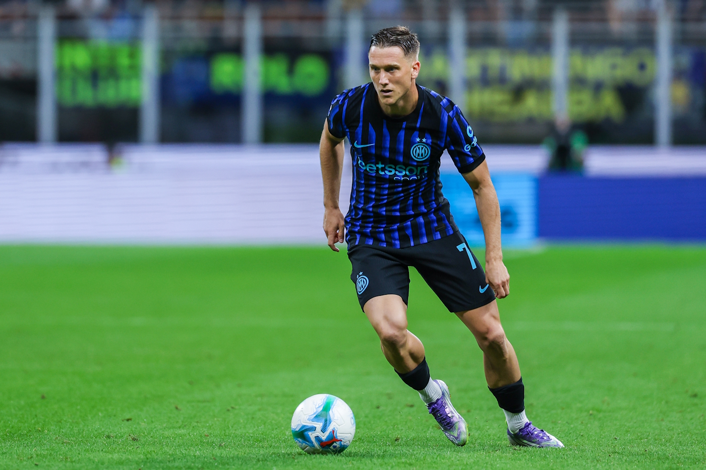 Mocne słowa o reprezentancie Polski. "Gra, jakby stąpał po jajkach"