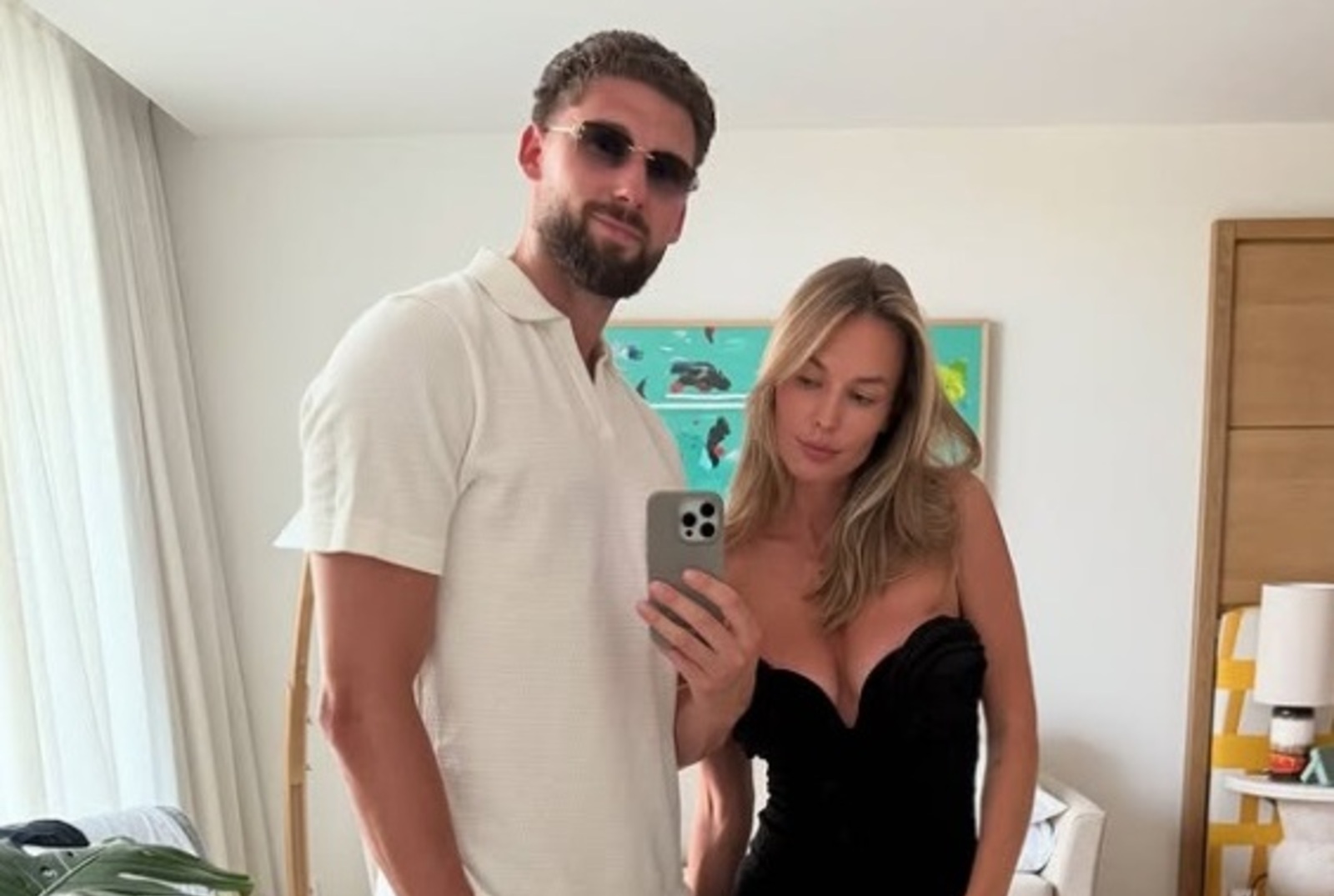 Tak wypoczywa reprezentant Polski. Pokazał zdjęcia z ukochaną