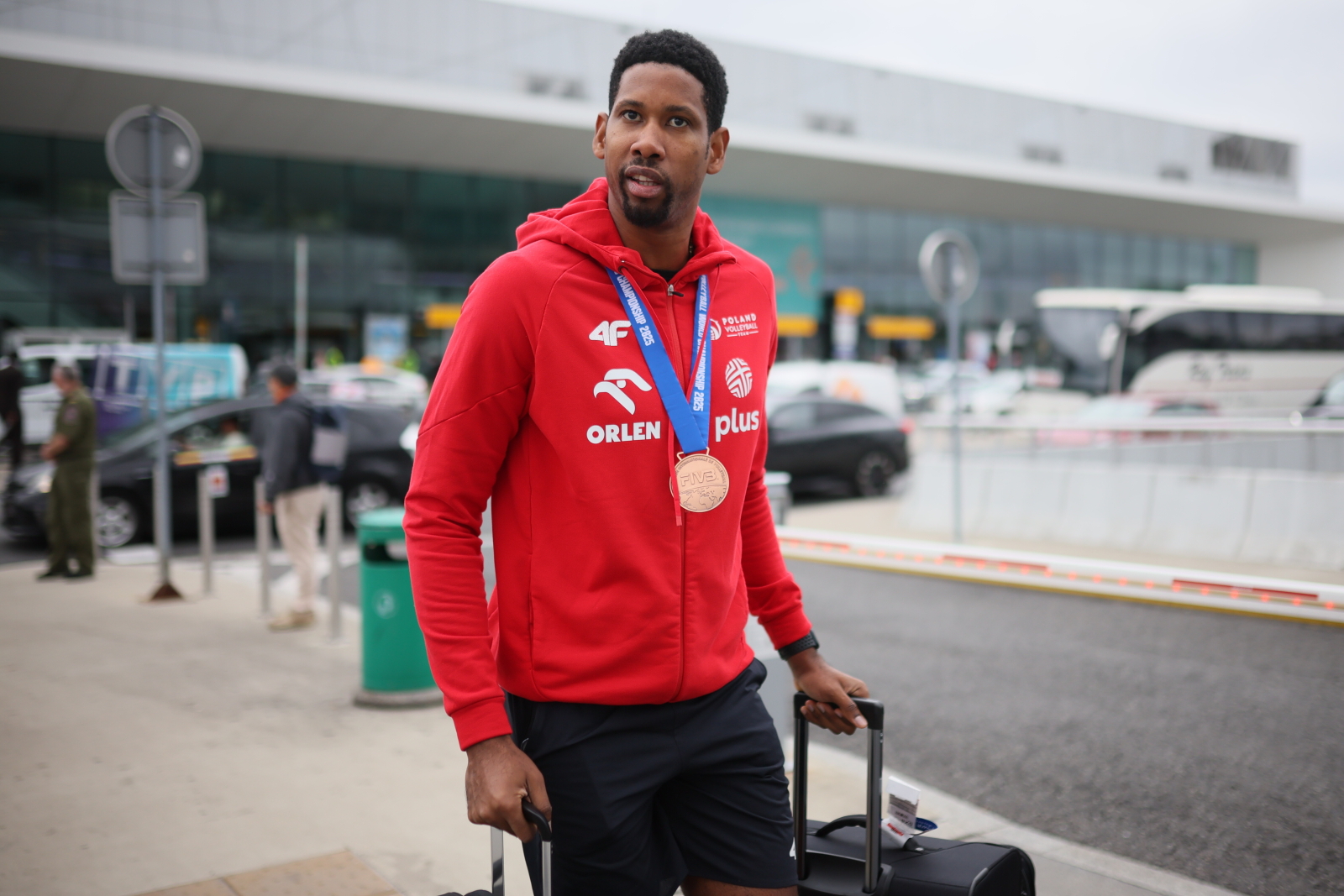 Leon zdradził, kiedy wróci z urlopu. "Inni mogą być zazdrośni"