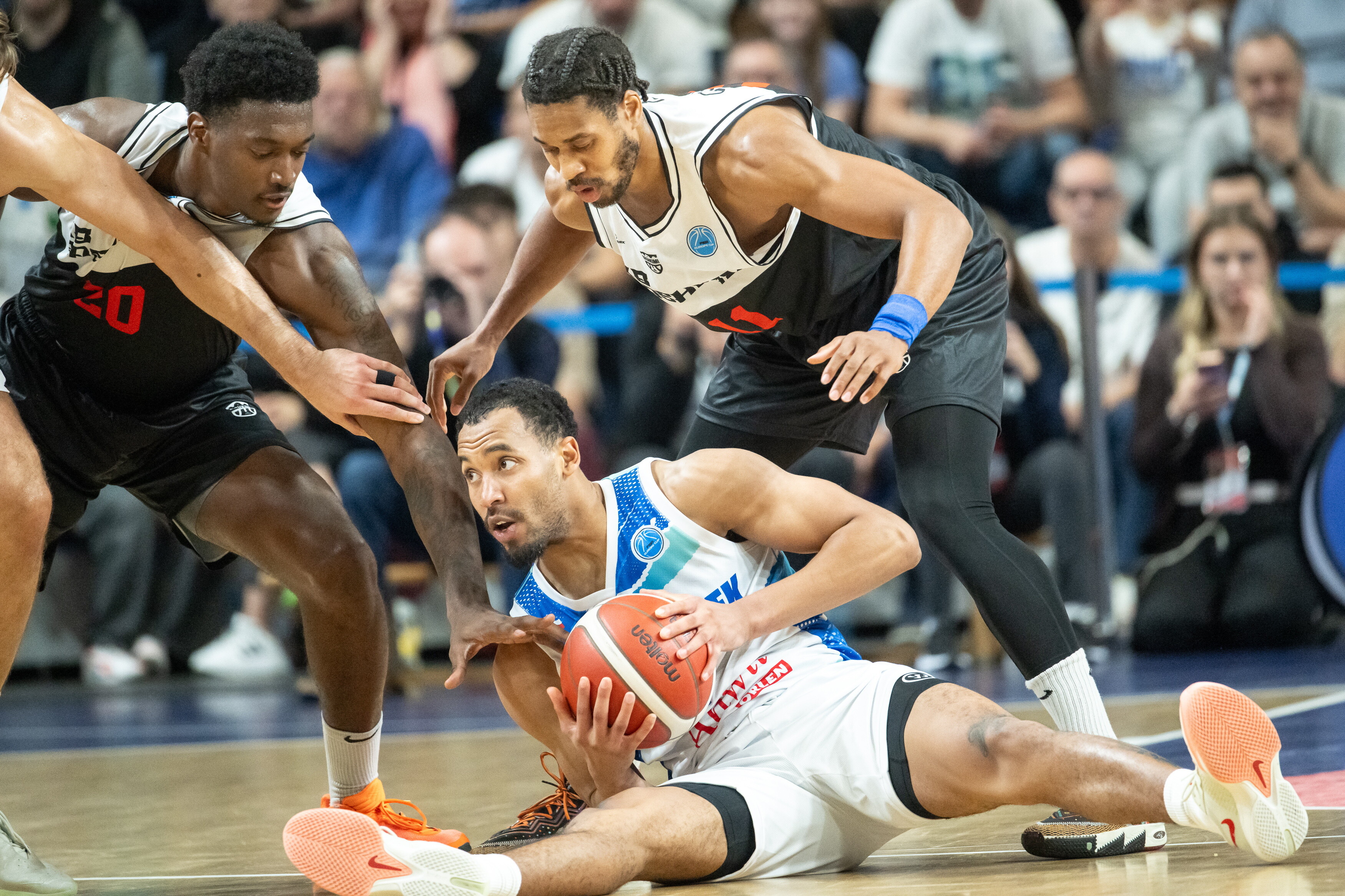 Nerwowa walka Anwilu o FIBA Europe Cup. Lider zespołu wyrzucony z boiska