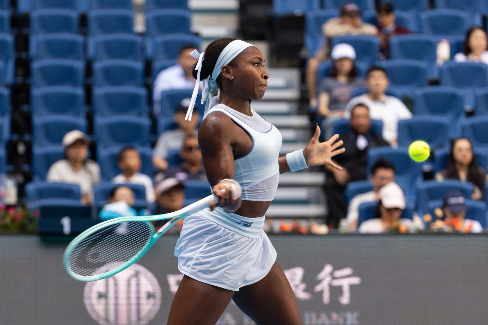 Niemka nie sprawiła kolejnej niespodzianki. Gauff pierwszą półfinalistką