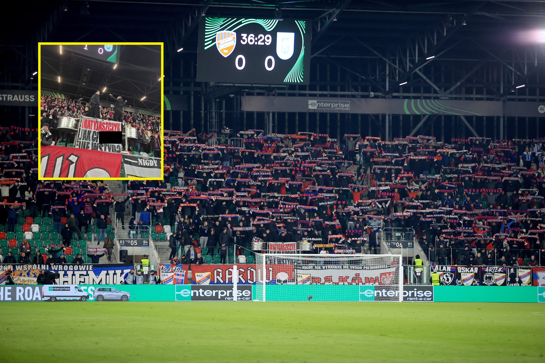 Kibice Rakowa wywiesili transparent. Uderzyli w prezydenta