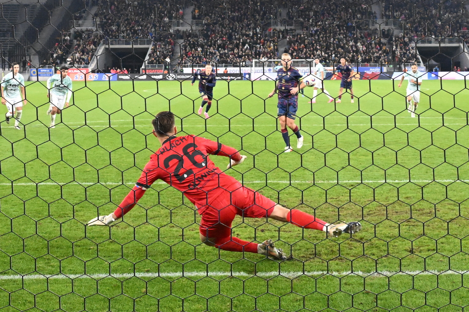 Thomasberg czyni "cuda". Przebudzenie Pogoni Szczecin w debiucie nowego trenera