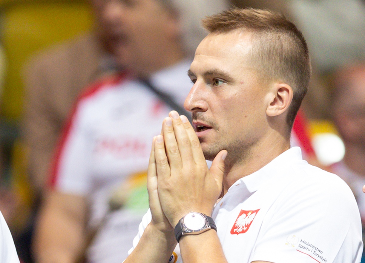 Zieliński szalał na korcie. Słynna włoska para odprawiona