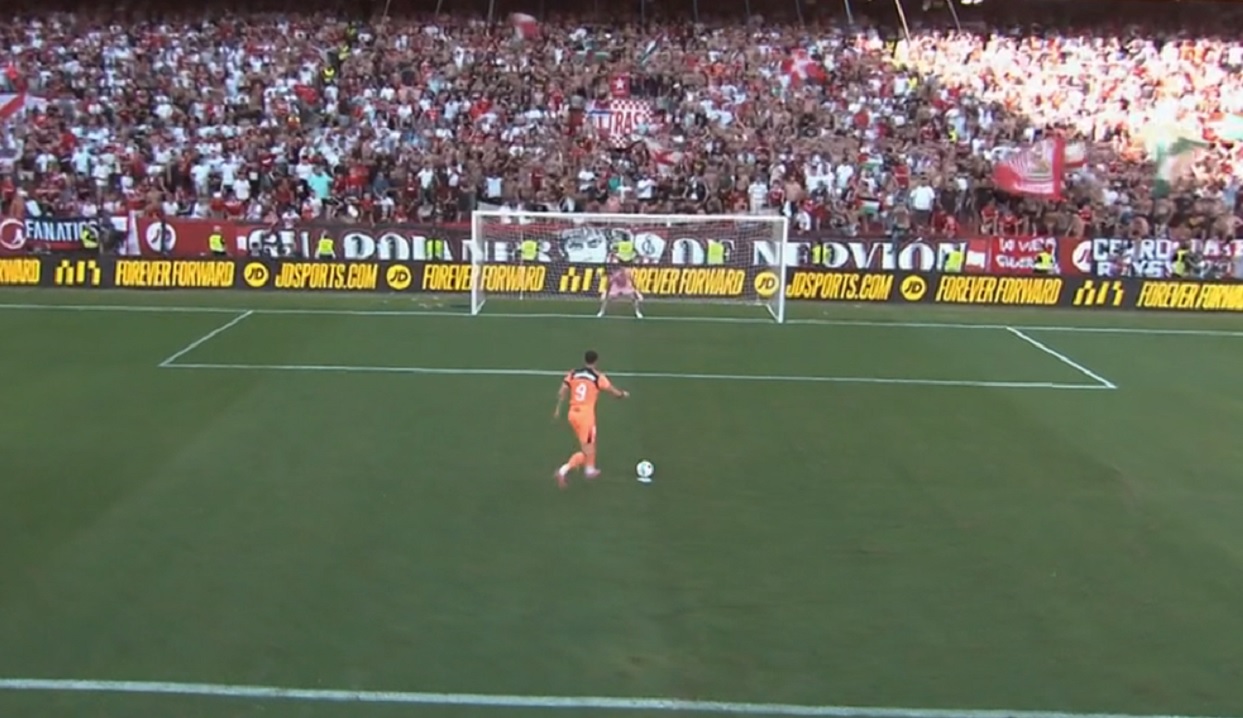 FC Barcelona miała rzut karny. Tylko spójrz, co zrobił Lewandowski