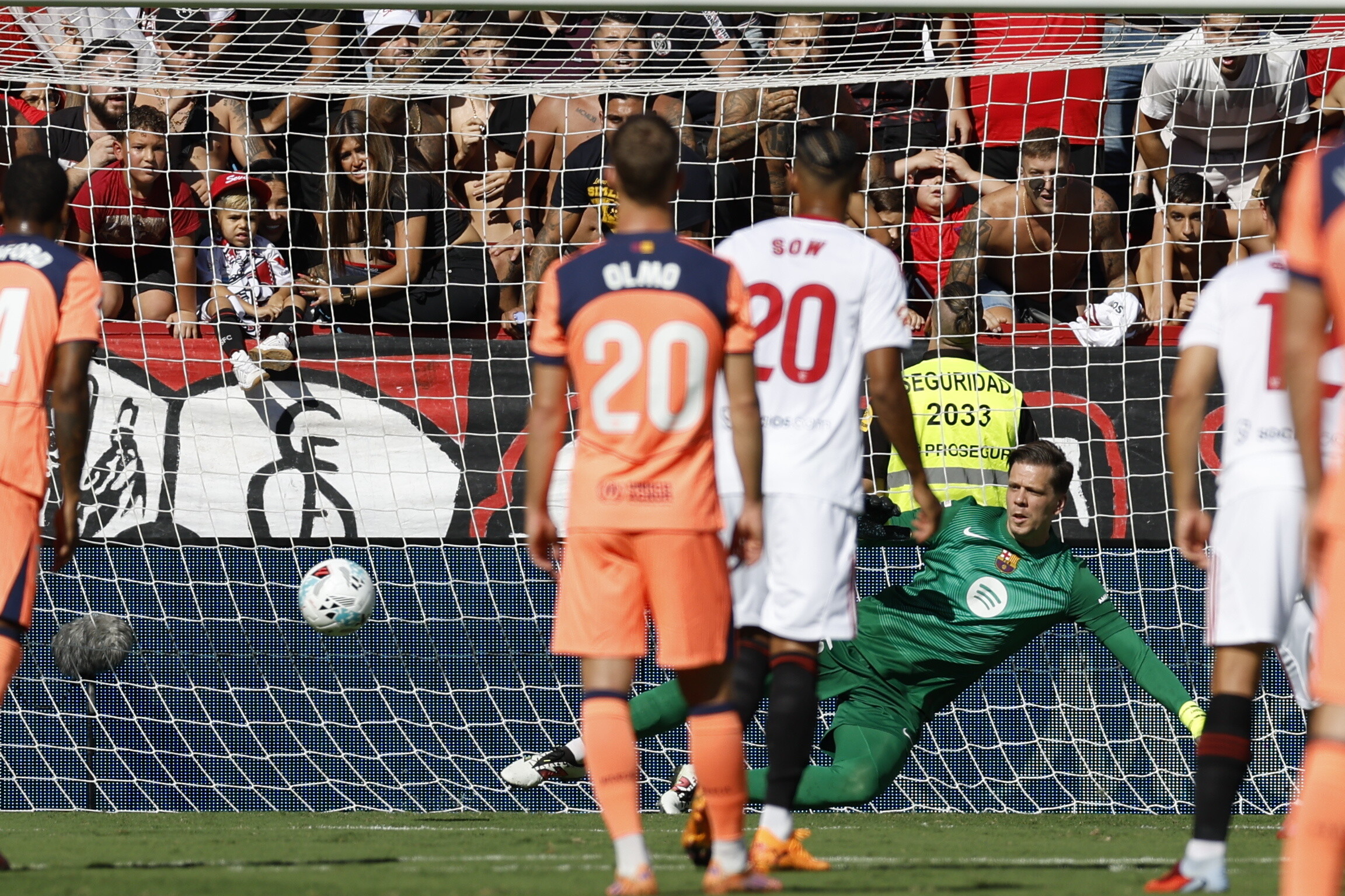 Koniec kapitalnej serii Szczęsnego w La Lidze. Może podziękować "Lewemu"