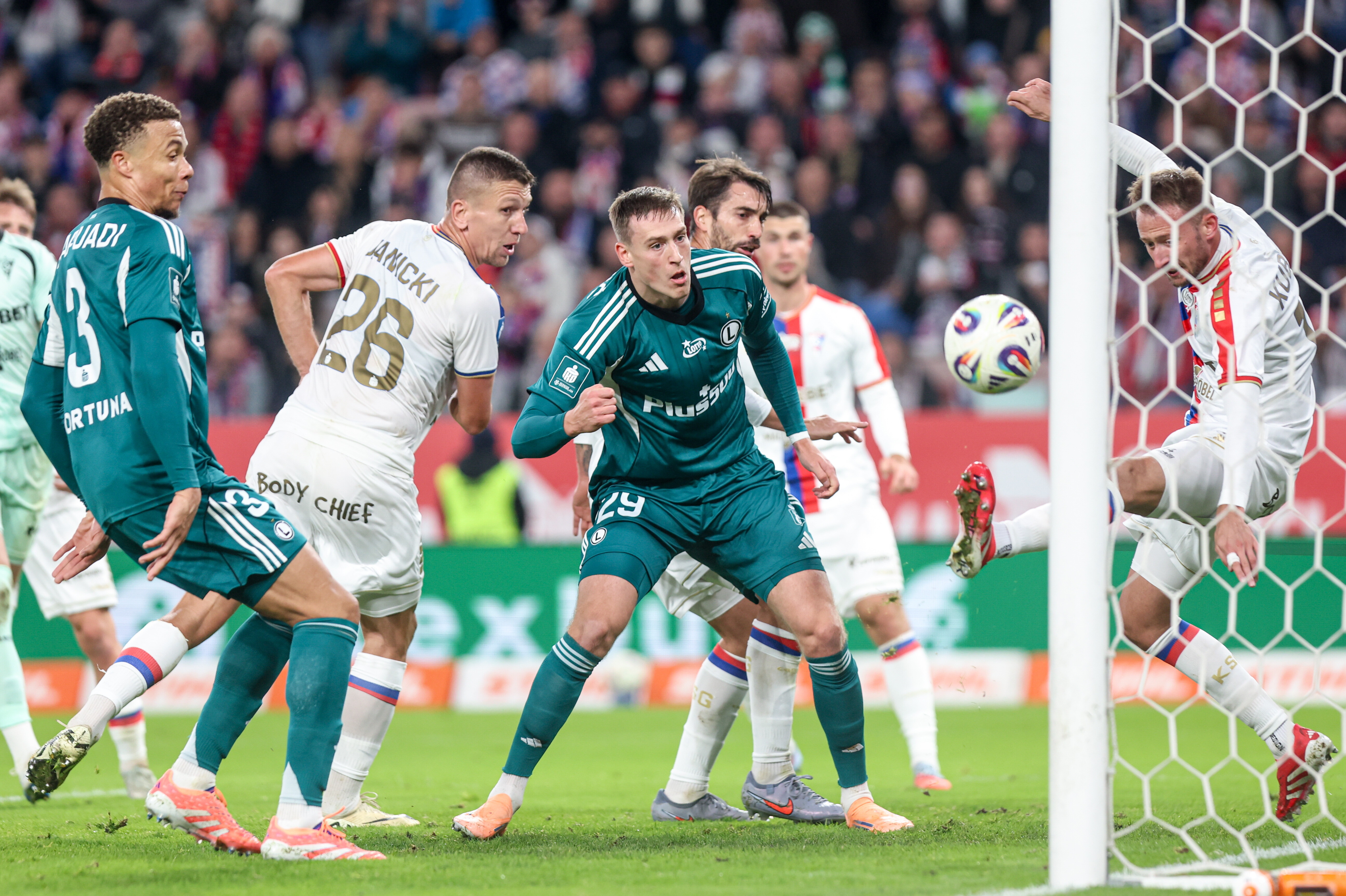 Wypoczęta Legia rozbita Zabrzu. Górnik wraca na pozycję lidera