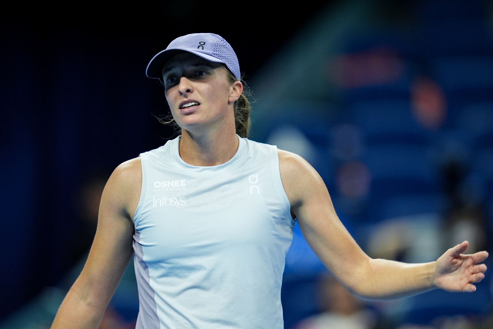 Kuriozalne sceny podczas meczu Świątek. Polka rozkładała ręce