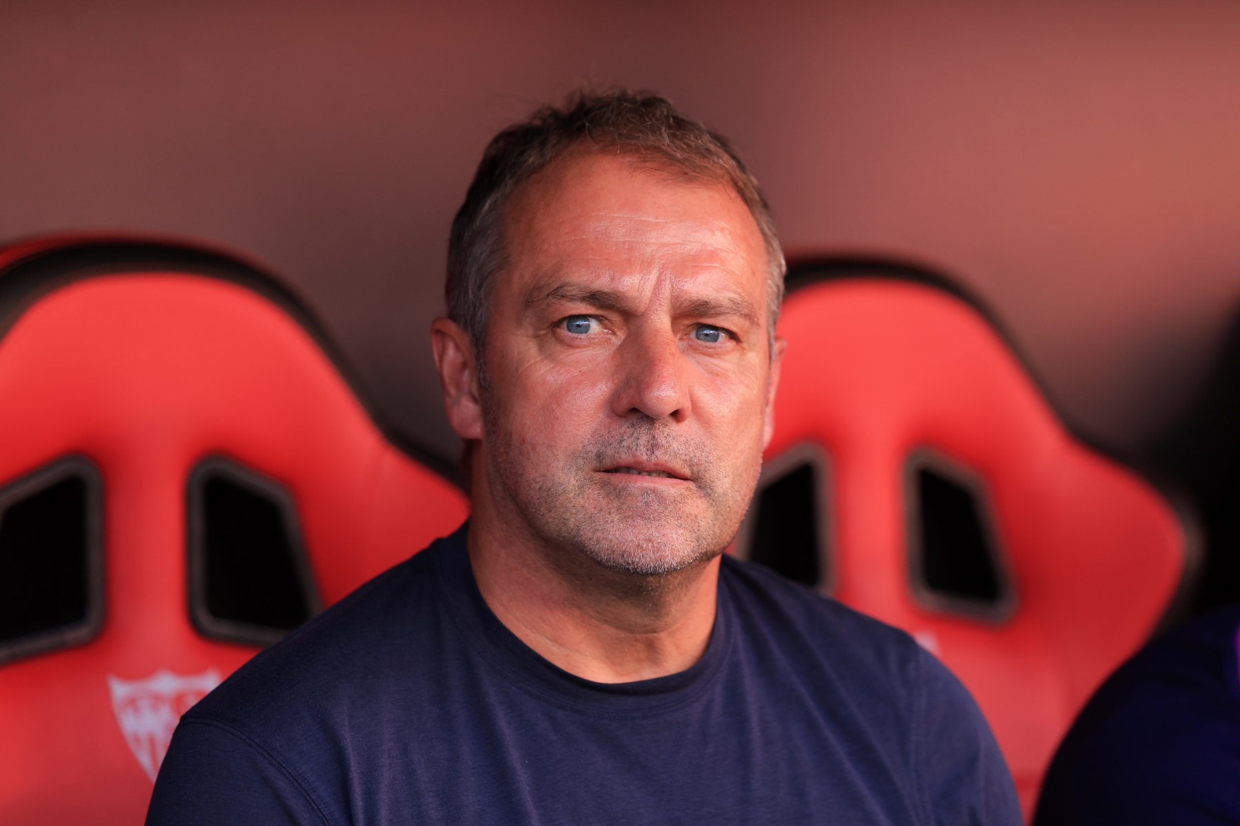 Flick uderzył pięścią w stół. Nie chce go już w klubie. Cena? 35 milionów euro