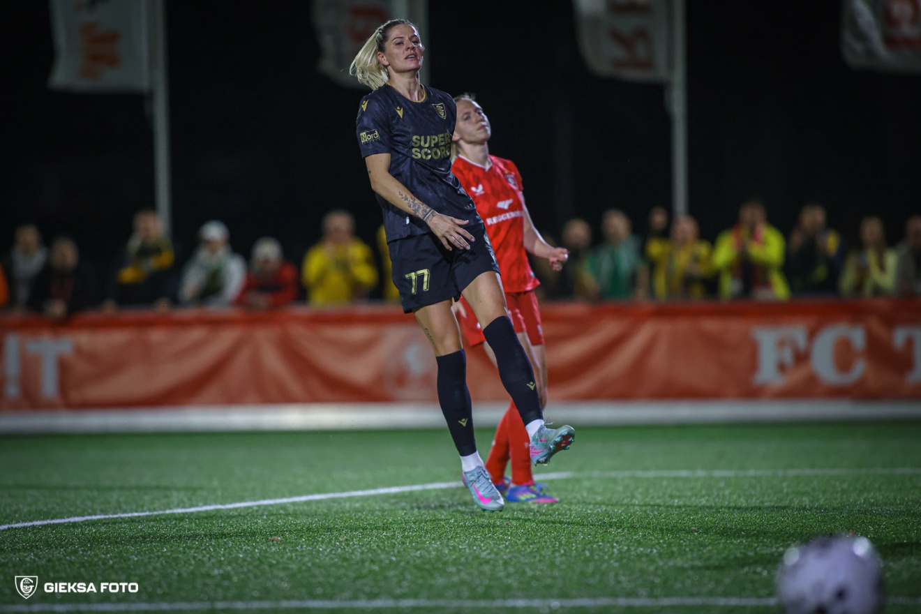 Wytrzymały 70 minut, a potem wydarzyło się to. Wysoka przegrana GKS-u Katowice w Szwecji