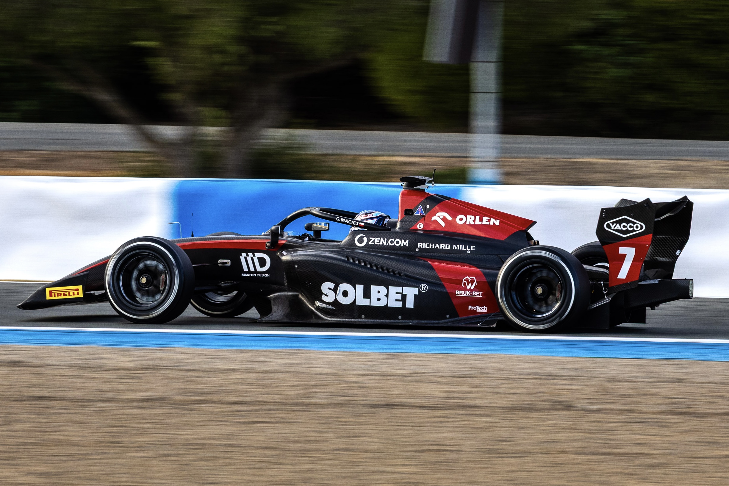 Polacy na drodze do F1. Orlen wybrał talenty, które będzie wspierał