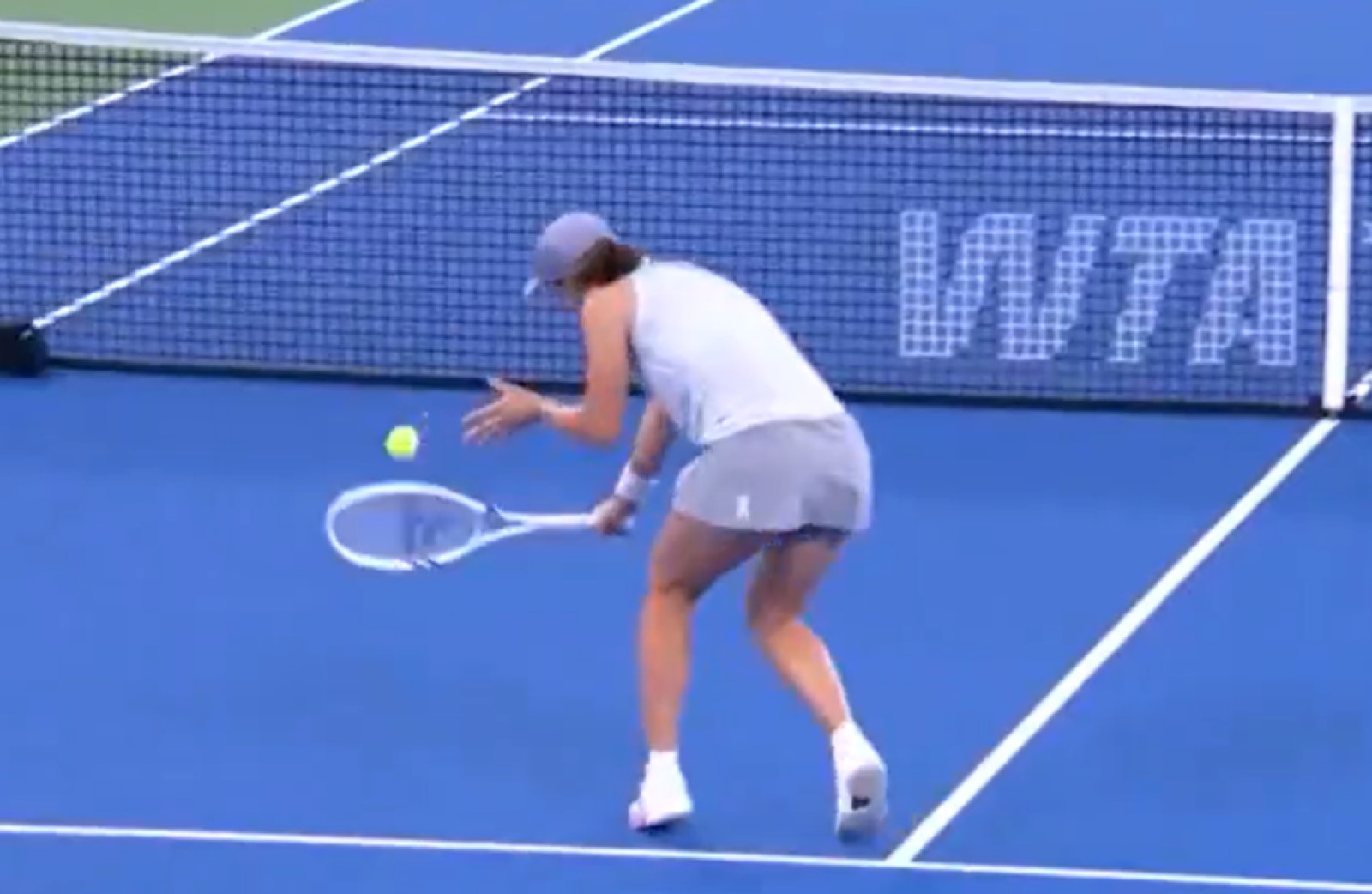 Błysk Igi Świątek. Zdobyła punkt w efektowny sposób