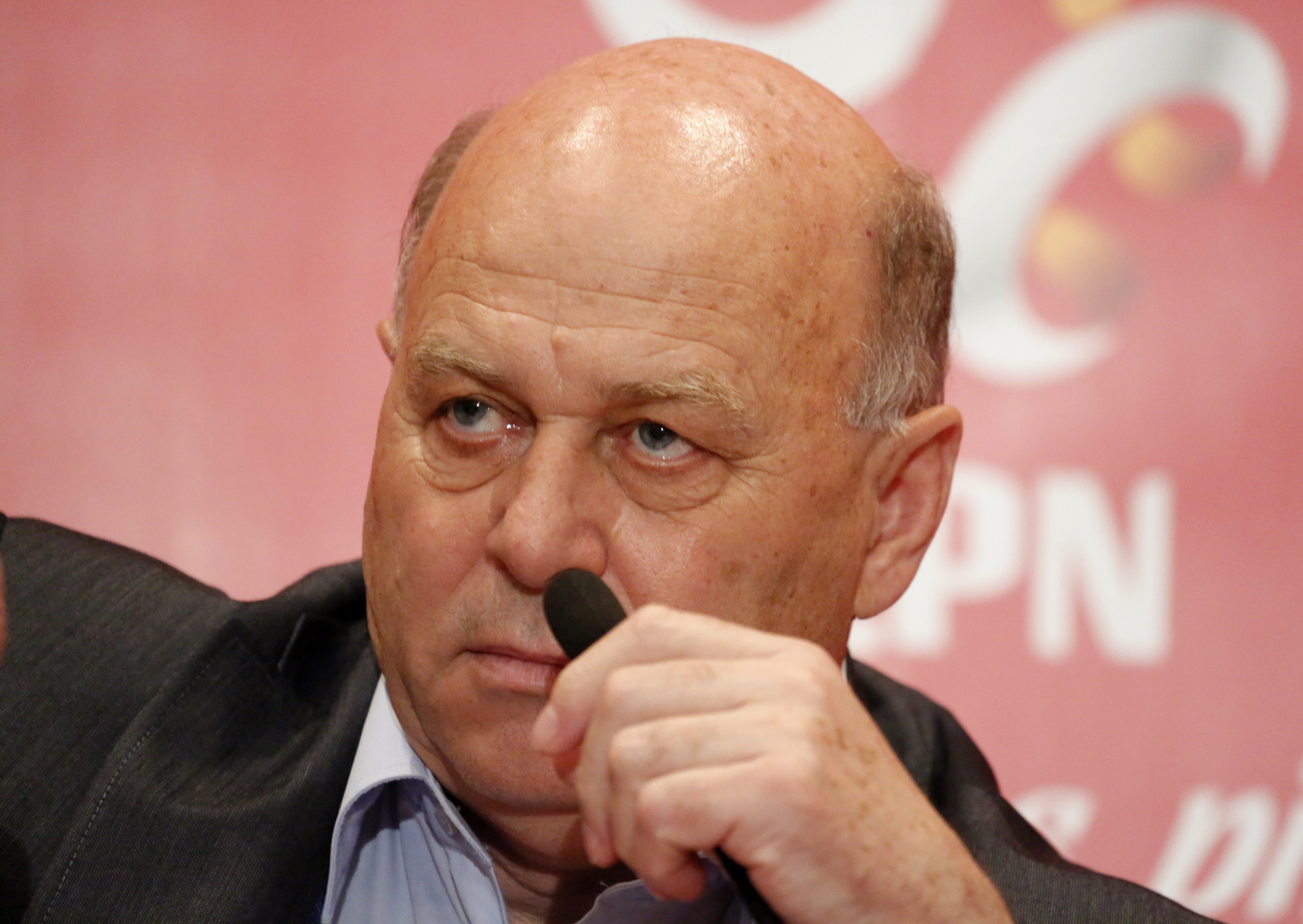 Pustki na meczu Polaków. Lato nie zostawił wątpliwości