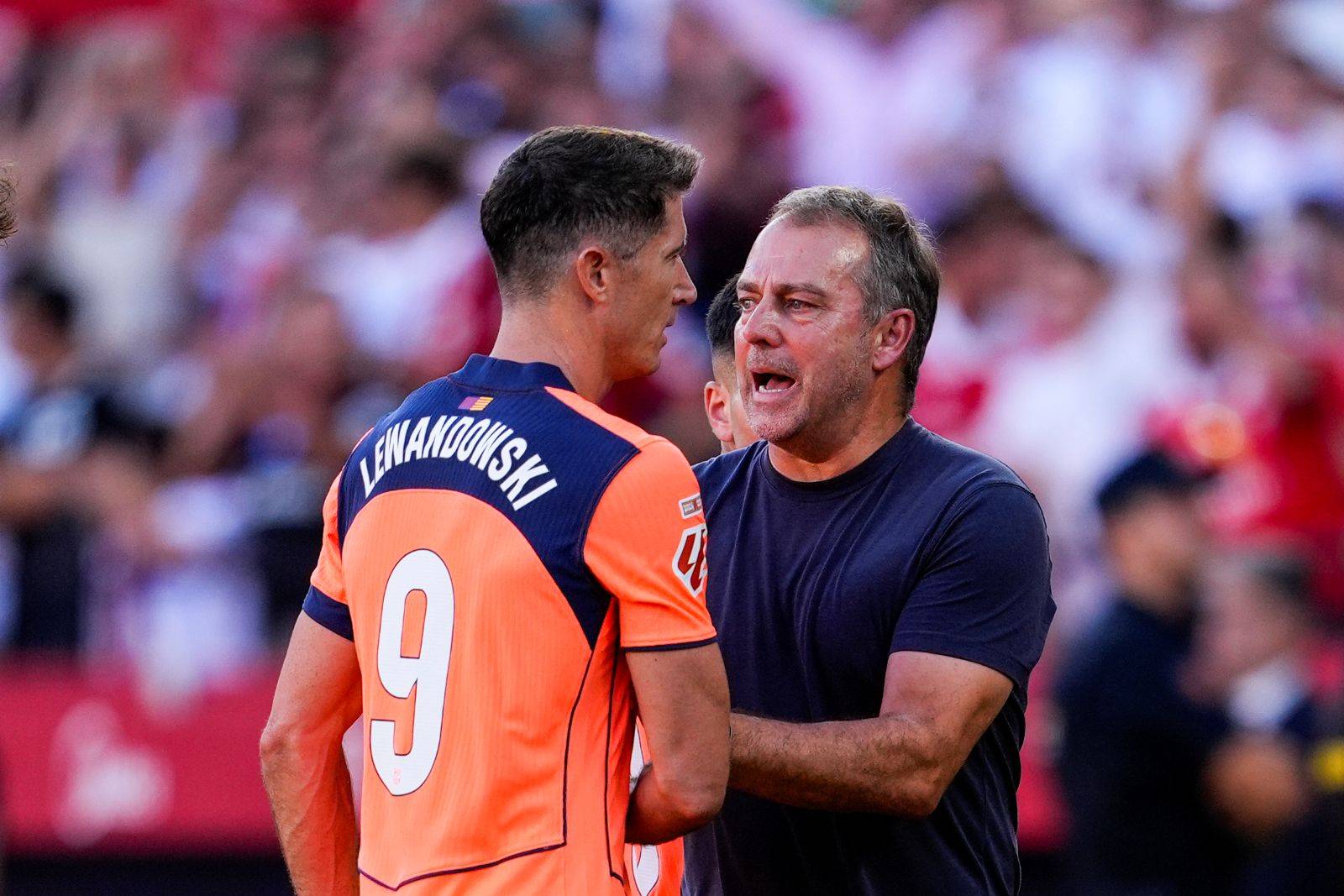 Hiszpanie piszą o Lewandowskim. Ma zaakceptować nową rolę w FC Barcelonie