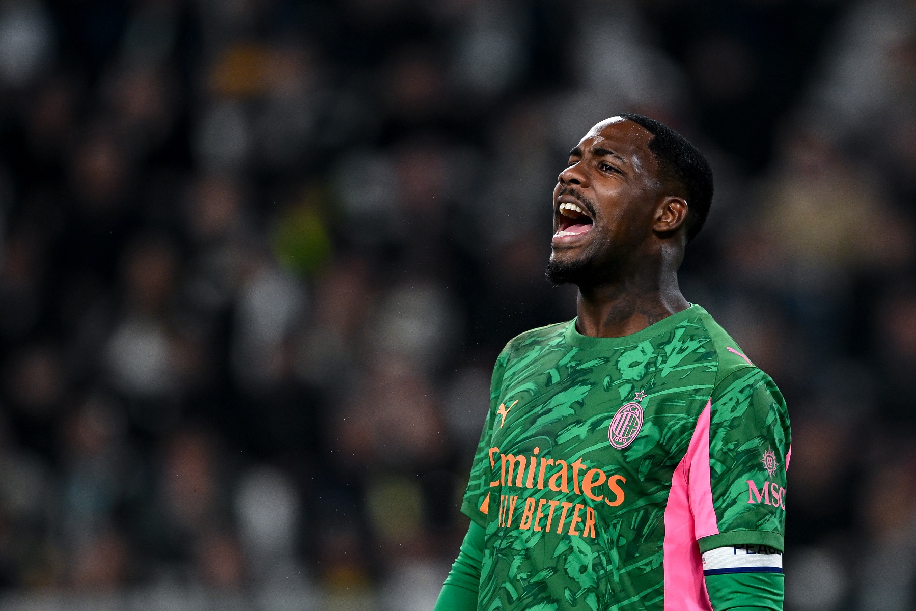 AC Milan może stracić bramkarza. Trudną sytuacją chcą wykorzystać giganci