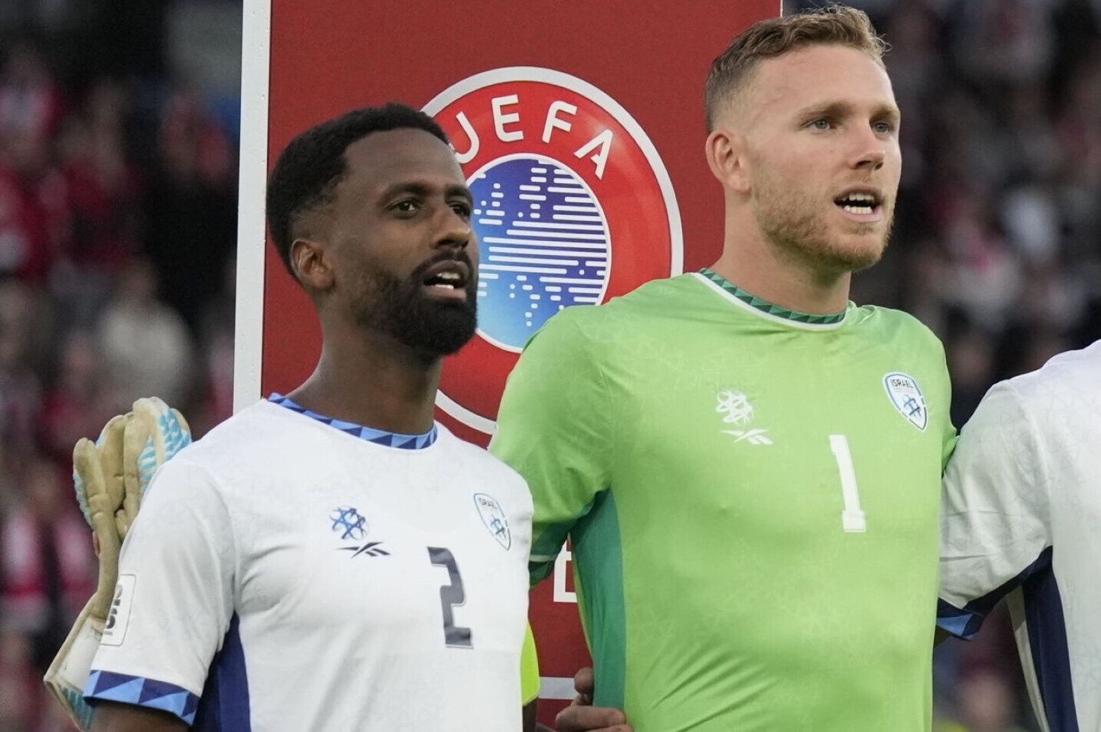 Będzie skandal? Przyjrzyj się dobrze, jakie koszulki założyła kadra Izraela