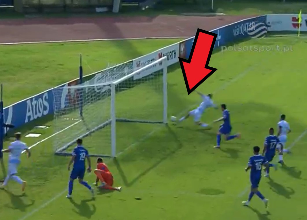 W to pudło trudno uwierzyć. "Nie wiem, jak ta piłka nie znalazła się w siatce"