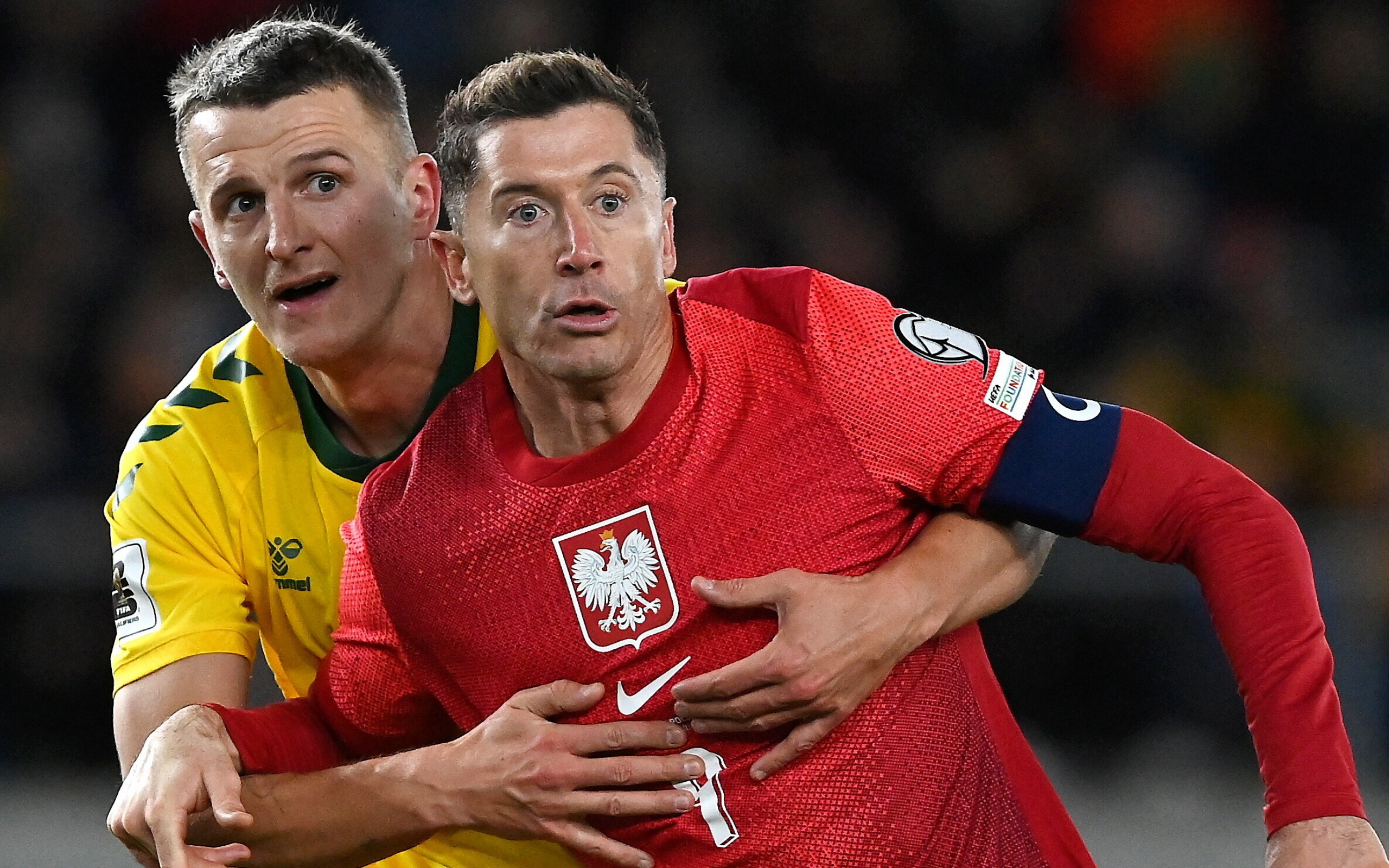 Niesamowite! "Lewy" przebił samego Cristiano Ronaldo