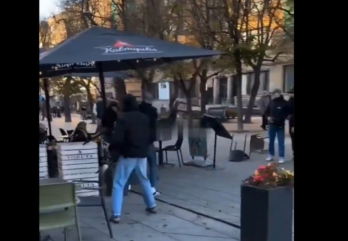 Bójka przed meczem Litwa - Polska. Do sieci trafił film