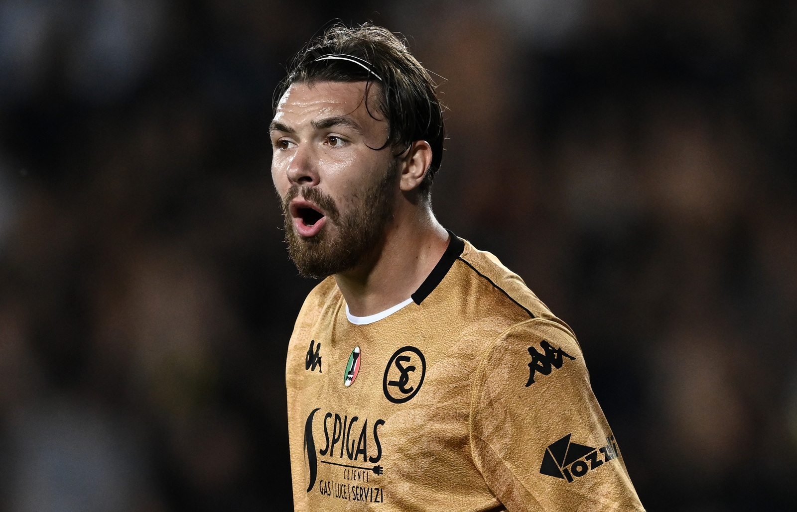 Kubeł zimnej wody. Nadzieja kadry pod ostrzałem