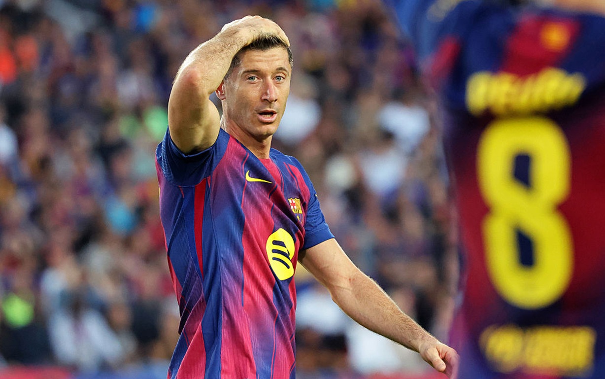 Nowe wieści ws. Lewandowskiego i Barcelony. "Nie podjęto"