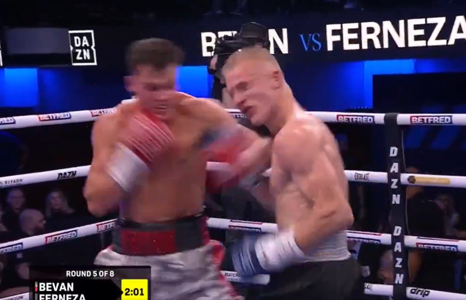 Złamał rywalowi szczękę? Boli od samego patrzenia