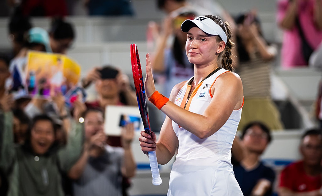 Arcyważne zwycięstwo Rybakiny. O tytuł powalczy z Rosjanką