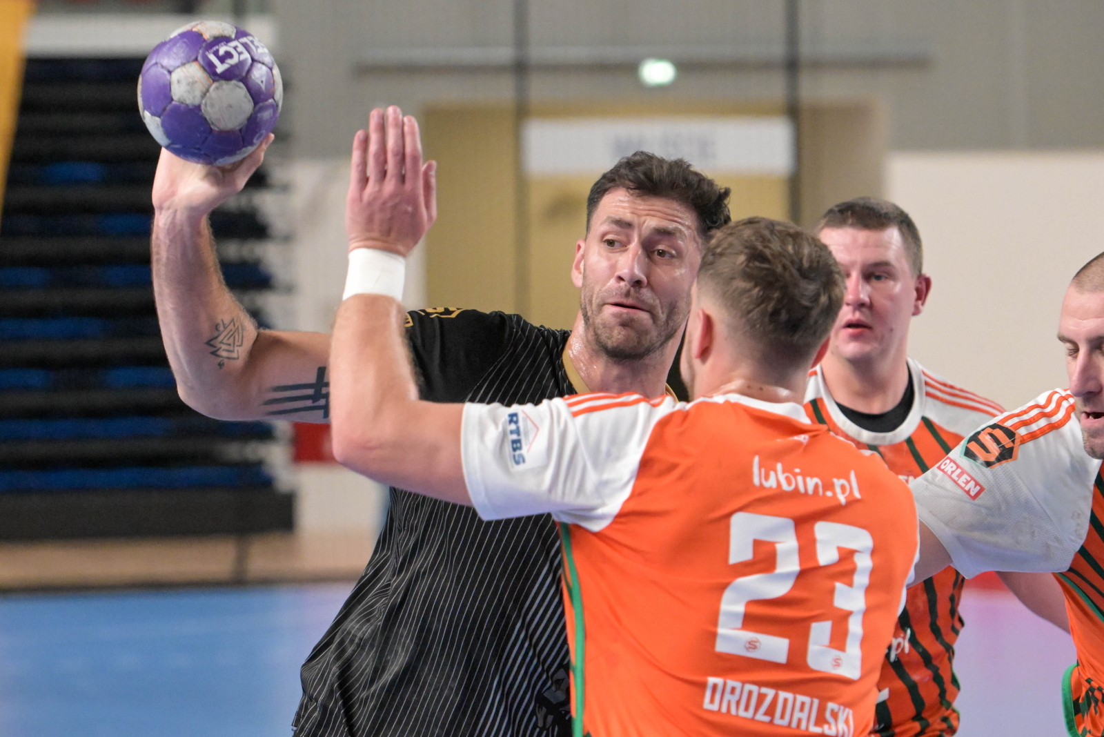 Emocjonująca walka Azotów z outsiderem. Sensacja była blisko