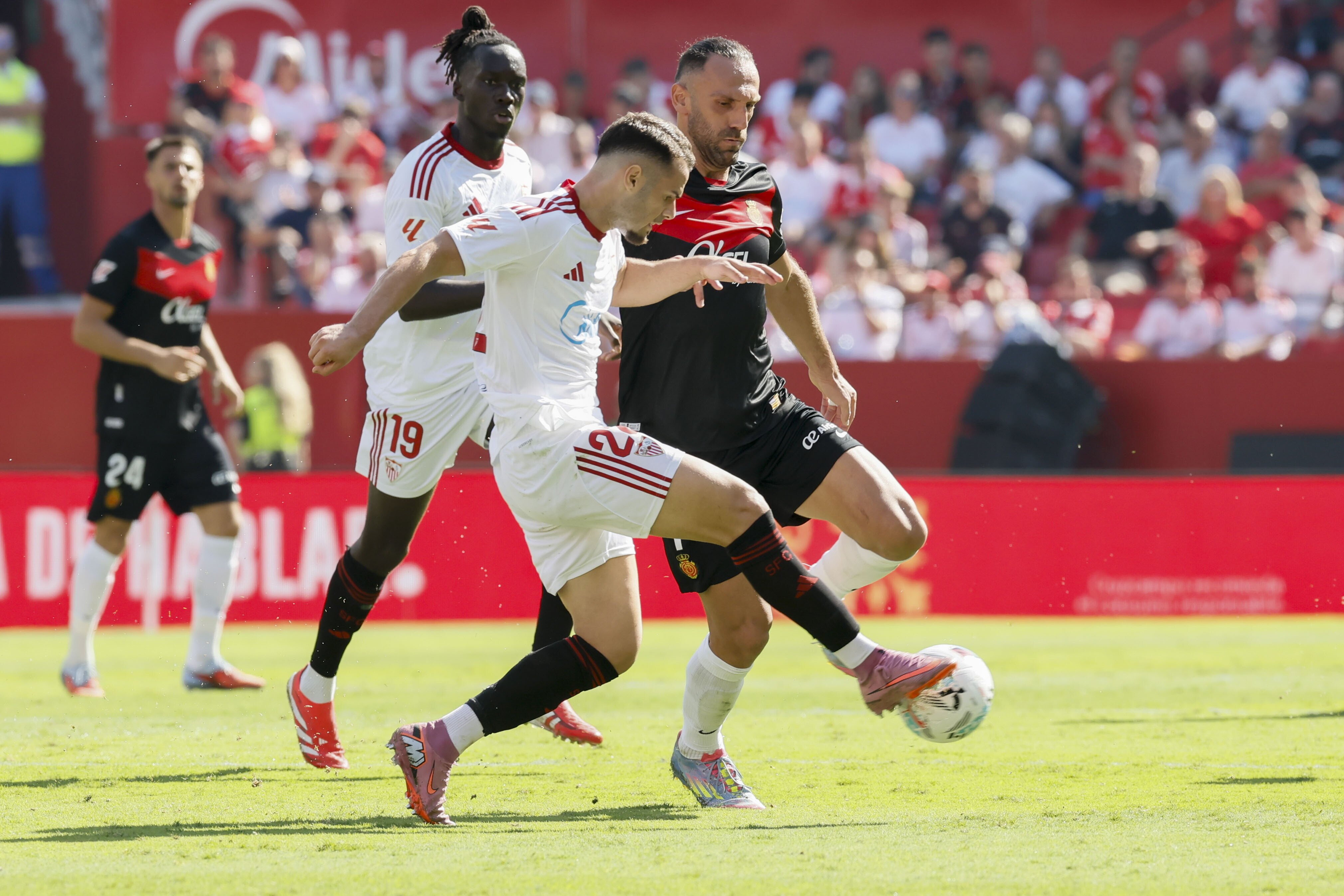 Pokonali FC Barcelonę, teraz niespodziewanie przegrali