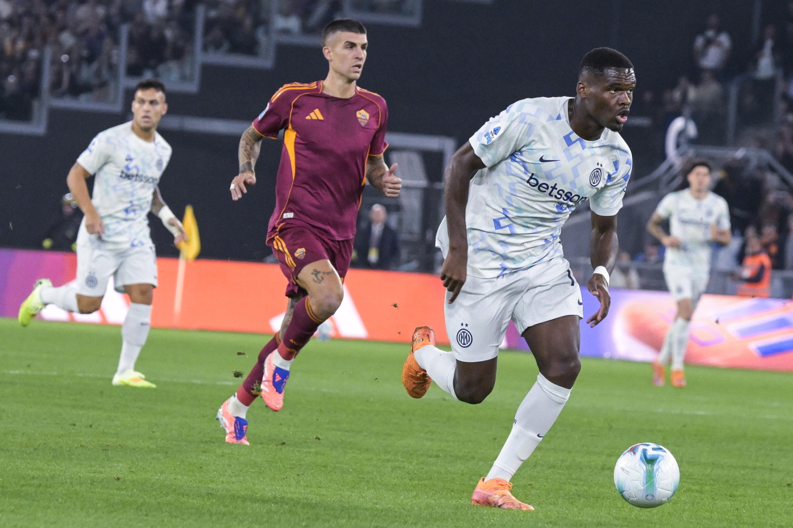 Nokaut pierwszym ciosem w hicie Serie A. Rosną notowania Jana Ziółkowskiego