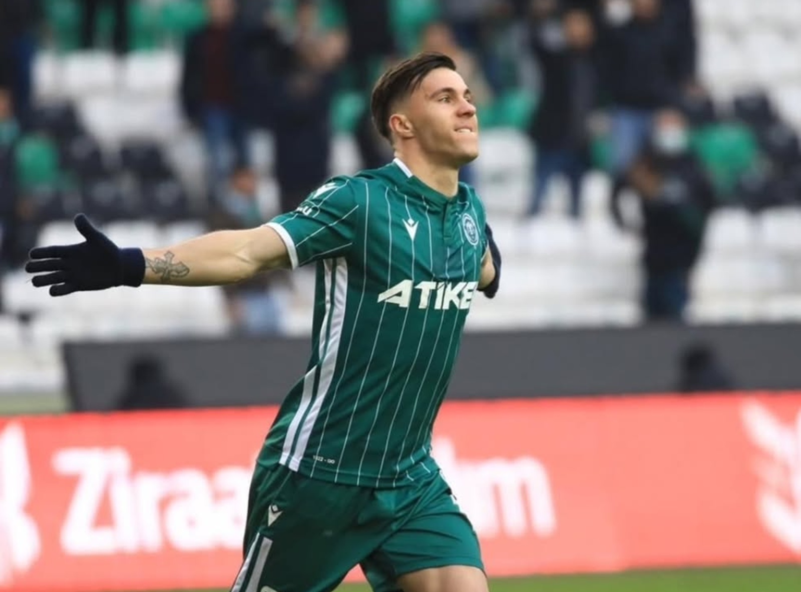 Gol i na dokładkę asysta. Polak pokazał klasę w Grecji