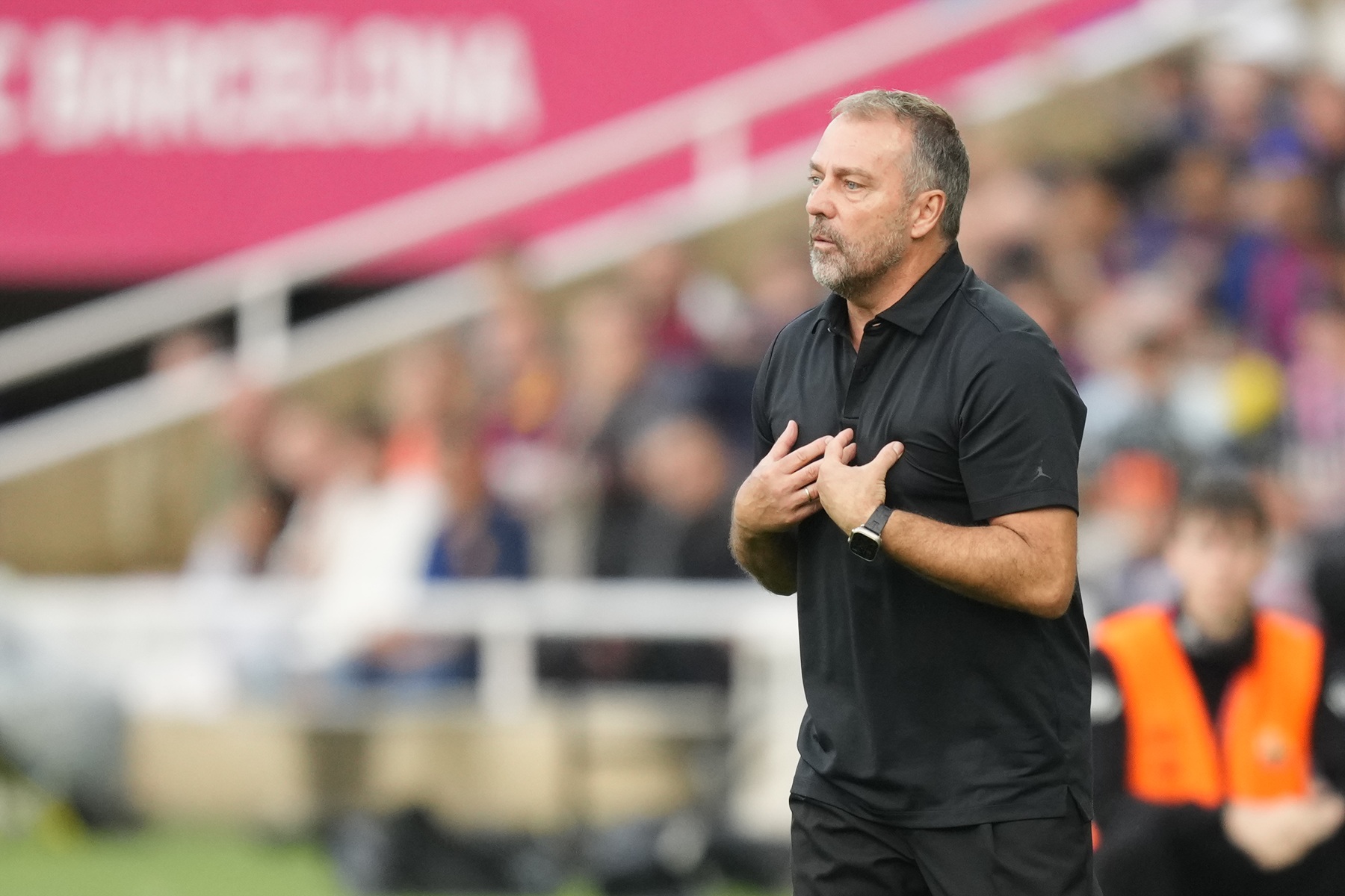 Flick zabrał głos po czerwonej kartce. Tak się wytłumaczył