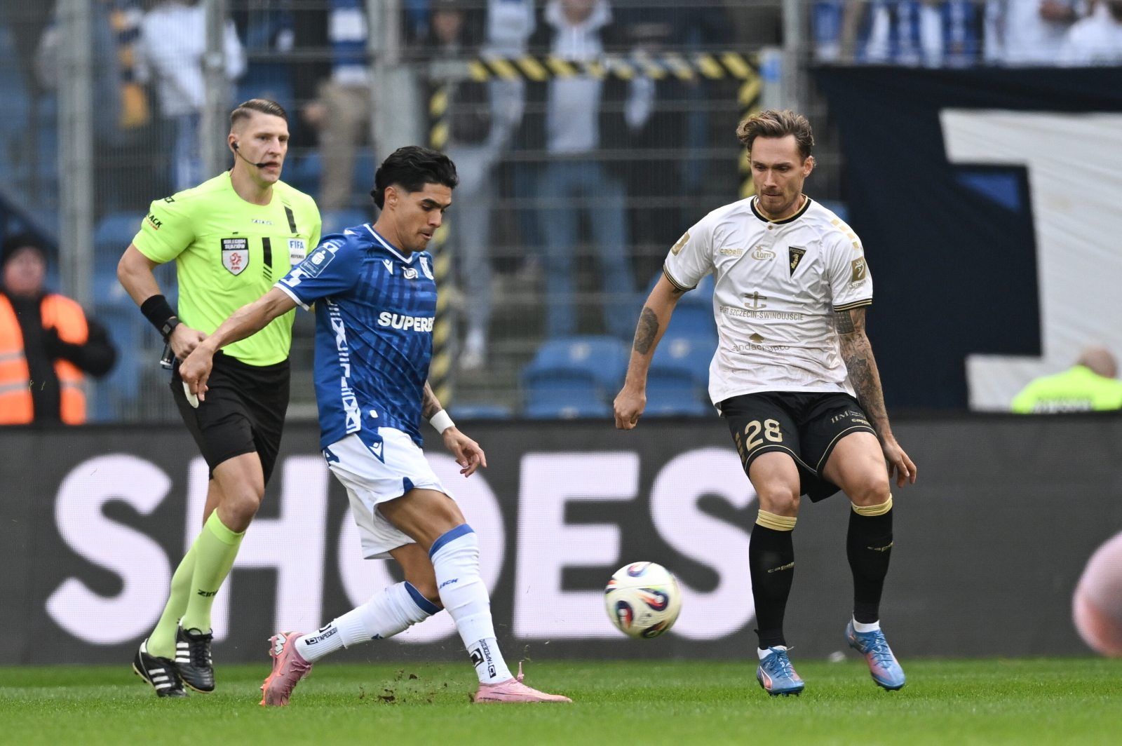 Gorąca końcówka w meczu Lecha Poznań z Pogonią Szczecin