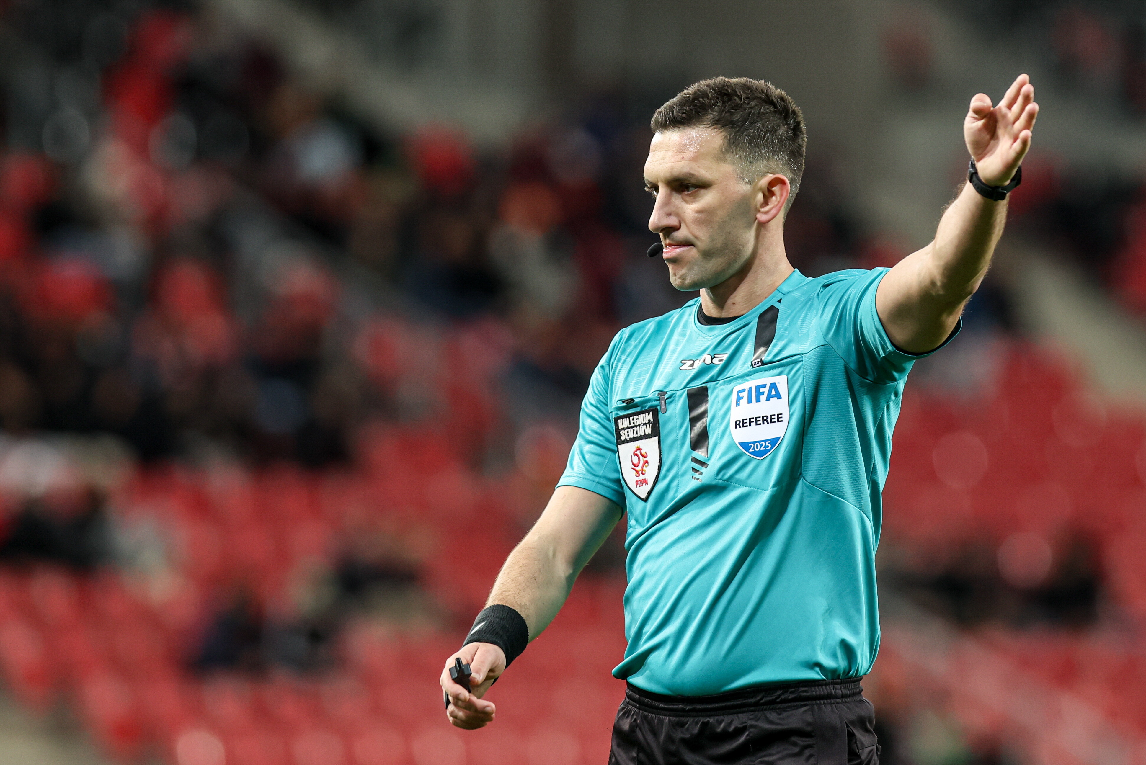 9 lat temu zapisał się na kurs. Polski sędzia zadebiutuje w pucharach