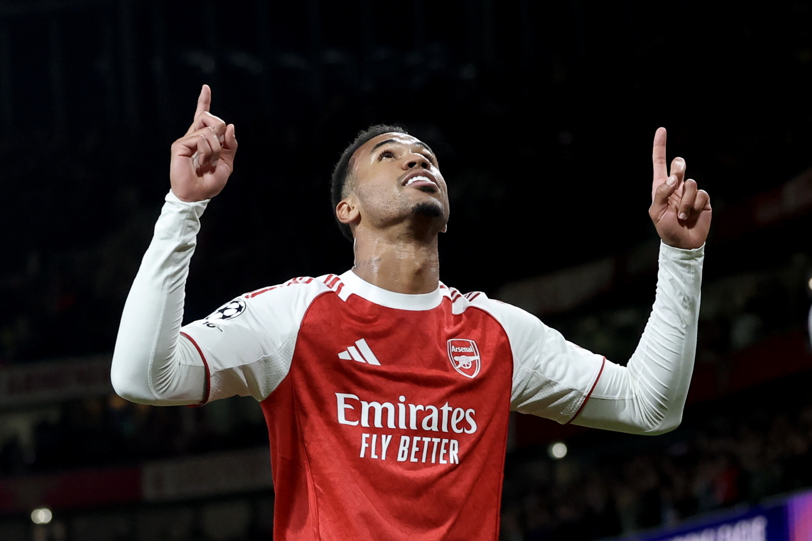 Jednostronne widowisko w Londynie. W drugiej połowie grał tylko jeden zespół