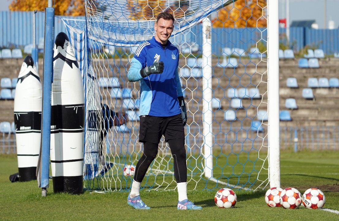 Oficjalnie. Były bramkarz Wisły zagra w Ruchu