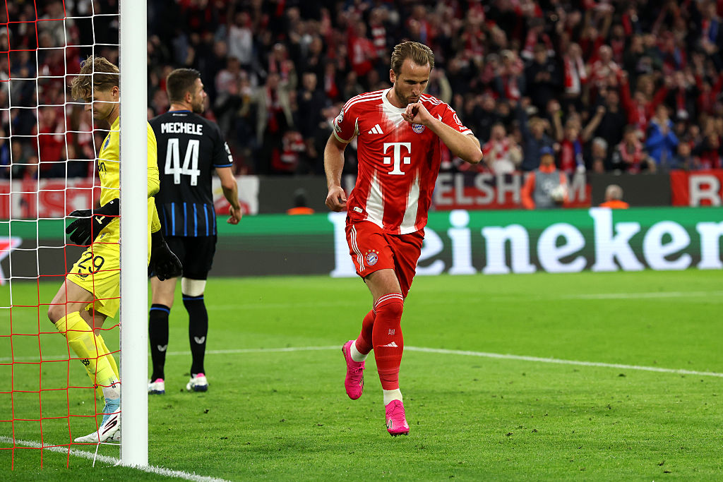 Co za sezon Kane'a. Właśnie pobił rekord Messiego i Ronaldo