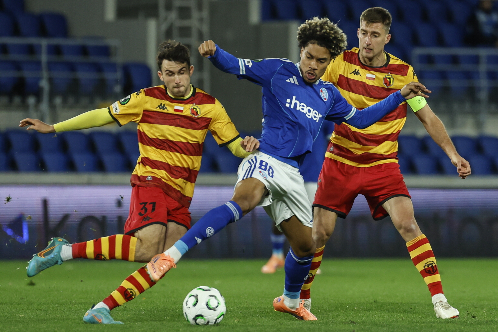 Niezwykle trudny mecz Jagiellonii. Jeden punkt jedzie do Białegostoku!