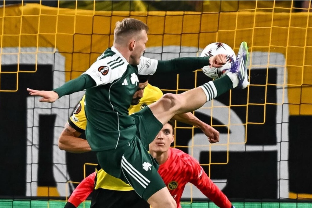 Karol Świderski strzela jak nakręcony w Lidze Europy