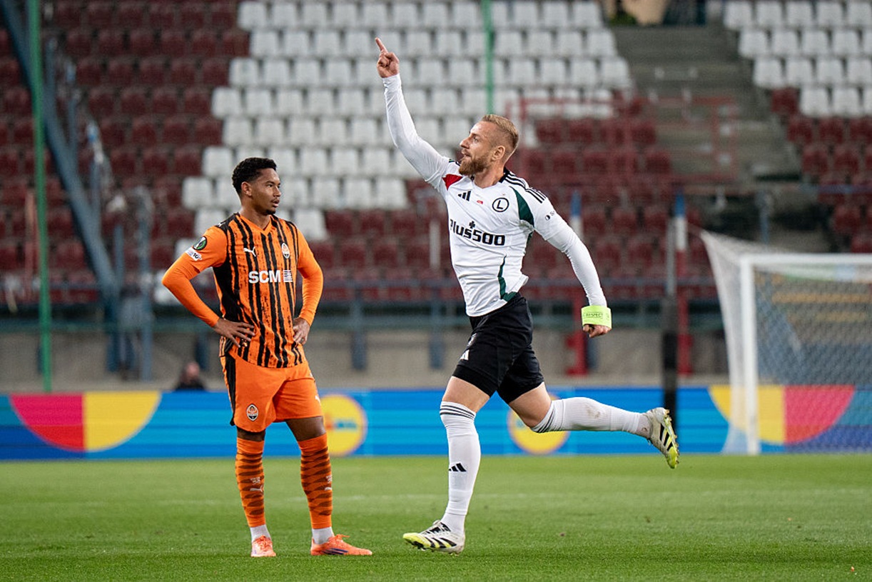 Rafał Augustyniak wbił dwa potężne "gwoździe" (Opinia)