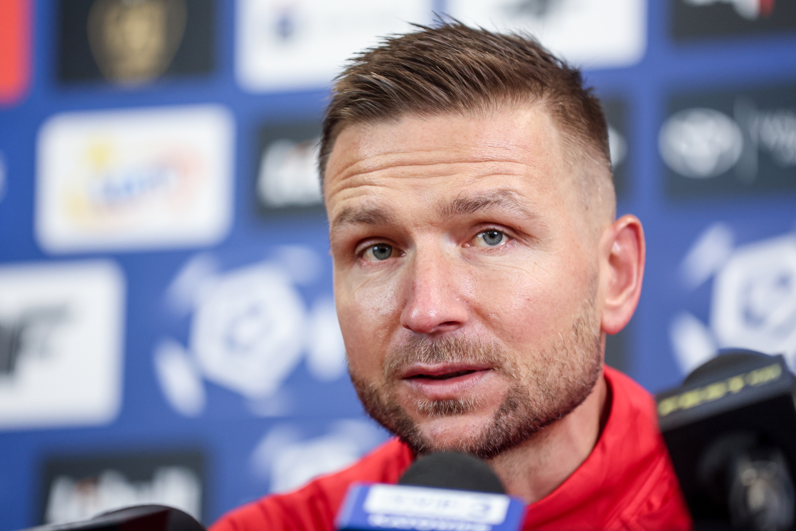 "Legia zawsze sobie poradzi". Trener Piasta nie spodziewa się spacerku