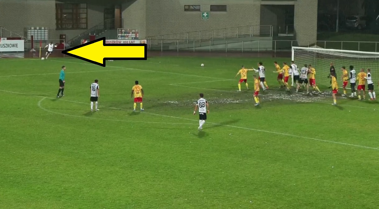 Sceny w Pruszkowie. Gol bezpośrednio z rzutu rożnego!