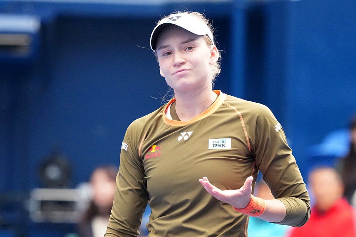 Awansowała do WTA Finals i wycofała się z turnieju. To one zagrają o tytuł w Tokio