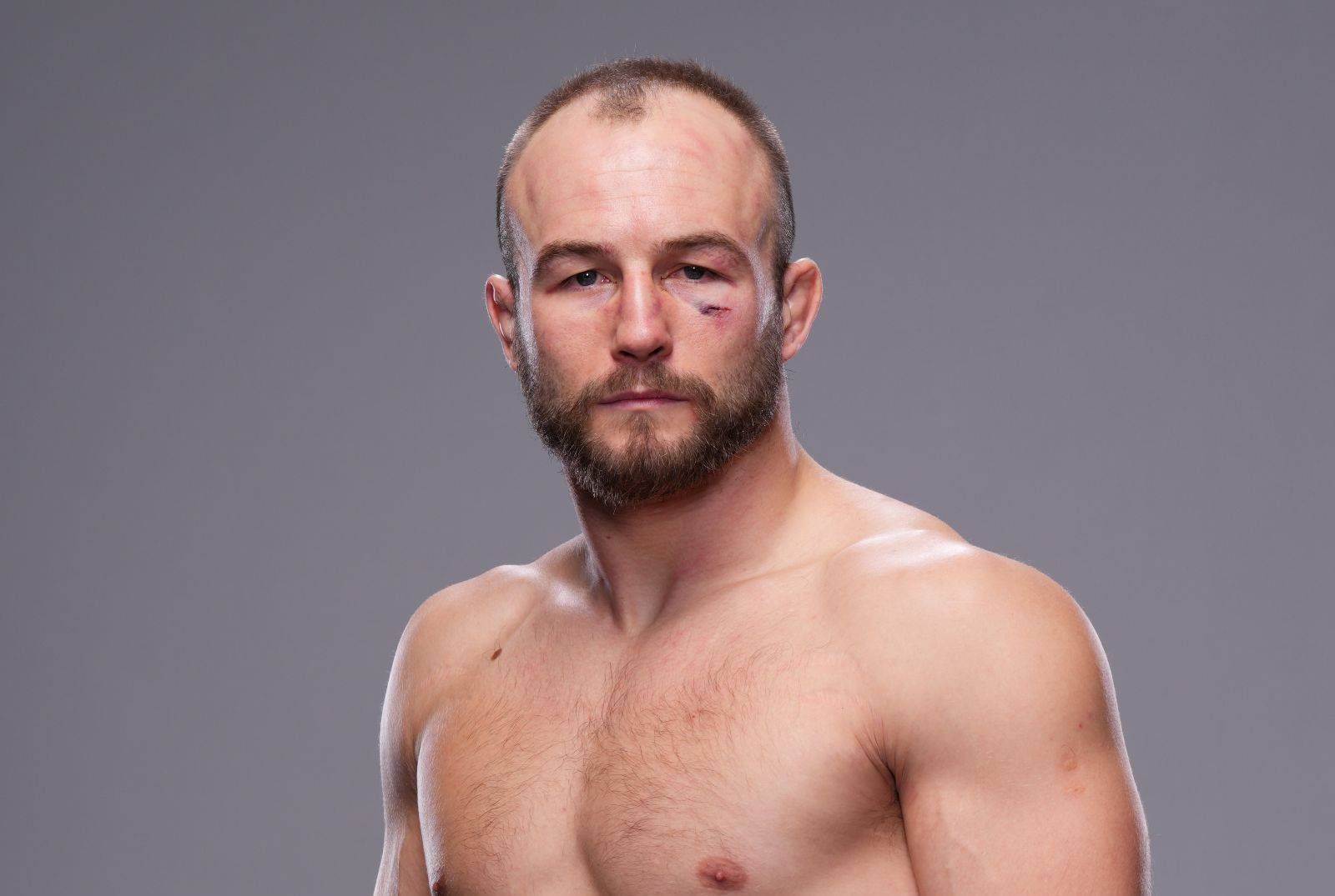 Kolejna emocjonująca walka Polaka w UFC. Zwycięzcę wskazali sędziowie