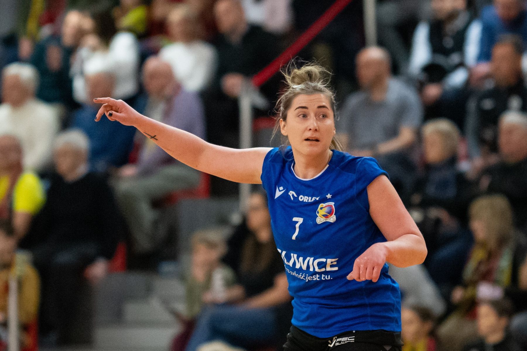 Przerwała milczenie. Polski klub zadłużony