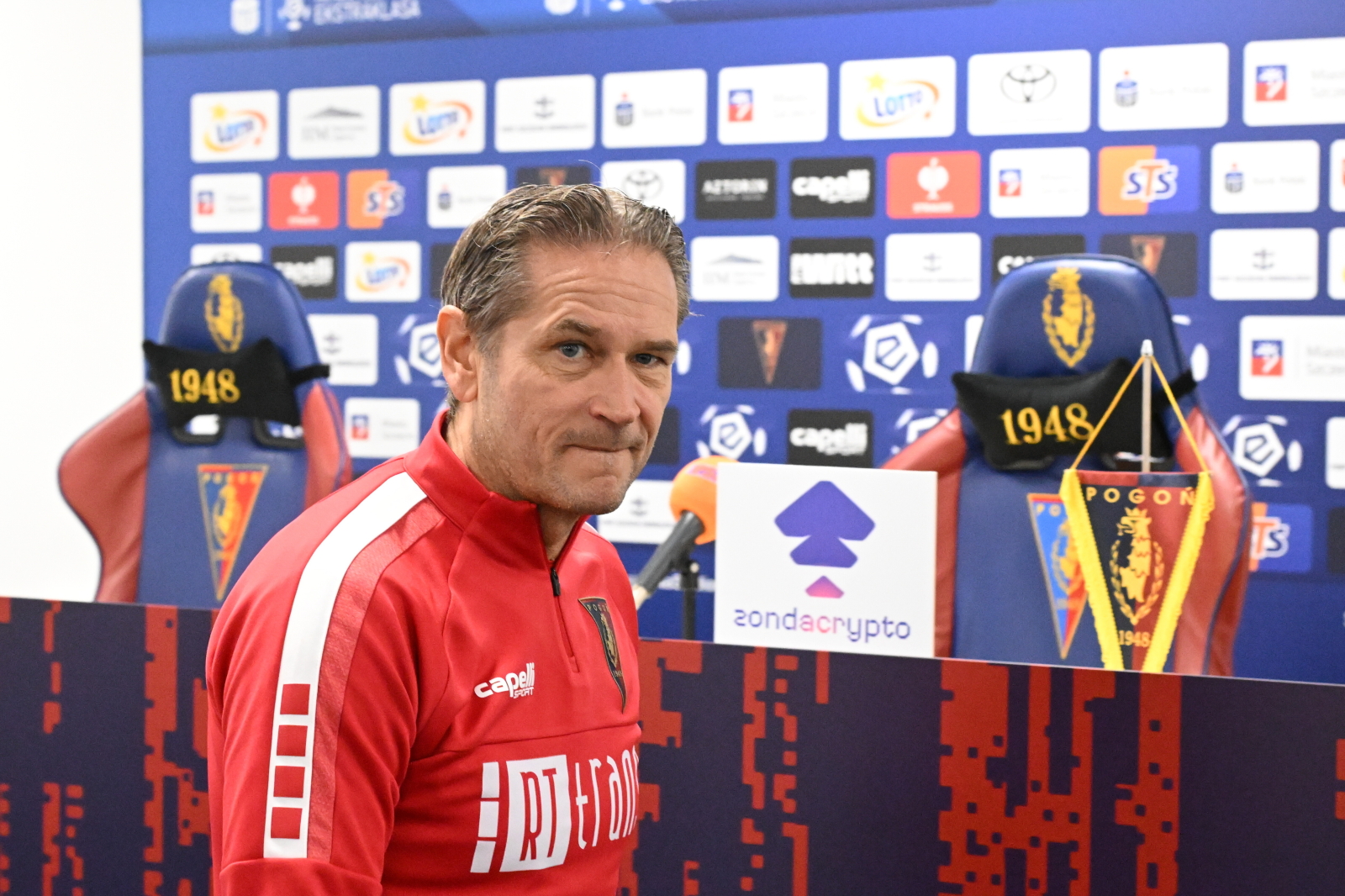 Trener Pogoni Szczecin ma złe wspomnienia ze stadionu Legii